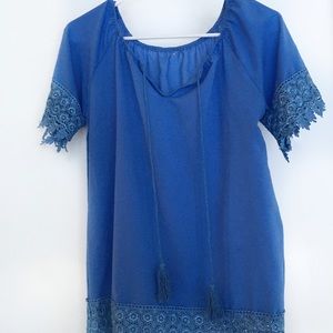 NWOT Slightly sheer, lace accent blouse